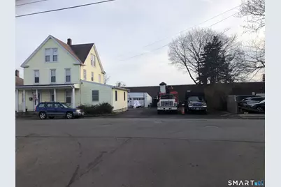 15 Oregon Avenue, Hamden, CT 06514 - Photo 2