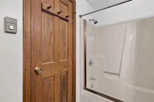 25 Lake Of Isles Rd, Preston, CT 06365 - Photo 36