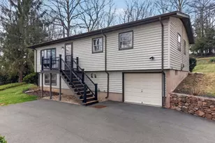 36 Youngs Apple Orchard Rd, North Branford, CT 06472 - Photo 6