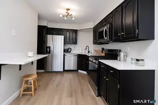 30 Woodland St, Hartford, CT 06105 - Photo 14