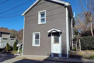 13 Rose St, Norwich, CT 06360 - Photo 2