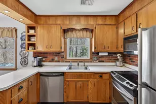 127 Pollys Ln, Montville, CT 06382 - Photo 28