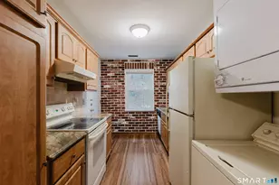 40 Village Walk, Wilton, CT 06897 - Photo 10