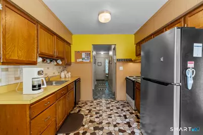 113 Shagbark Drive #113, Derby, CT 06418 - Photo 6