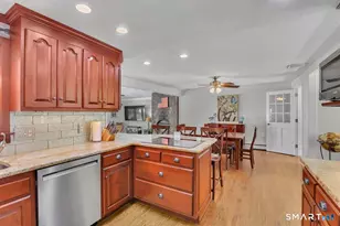 976 Old Rock Hill Rd, Wallingford, CT 06492 - Photo 14