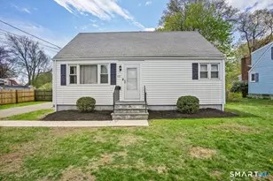 63 Richfield Rd, Bridgeport, CT 06606 - Photo 2