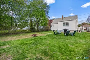 63 Richfield Rd, Bridgeport, CT 06606 - Photo 6