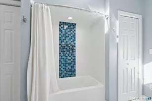 370 Amity Rd, Bethany, CT 06524 - Photo 24