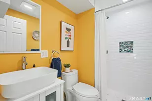 370 Amity Rd, Bethany, CT 06524 - Photo 16