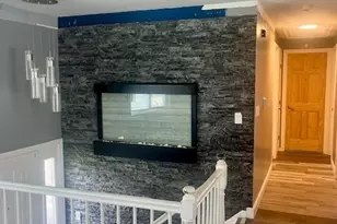 34 Keats Rd, Meriden, CT 06451 - Photo 4