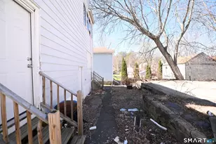 12 Benham St, Waterbury, CT 06708 - Photo 4