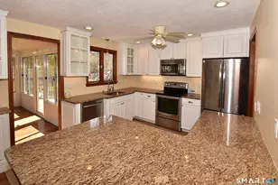 45 Grissom Rd, Manchester, CT 06042 - Photo 14