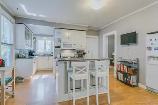 28 Edwards St, New Haven, CT 06511 - Photo 8