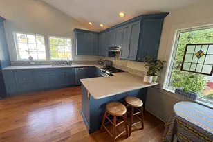 9 Sunset Beach Rd, Branford, CT 06405 - Photo 10