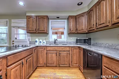 322 Hotchkiss Road, Orange, CT 06477 - Photo 18