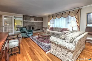 322 Hotchkiss Rd, Orange, CT 06477 - Photo 8