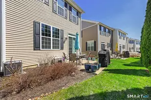 28 Moorland Dr, Danbury, CT 06810 - Photo 26