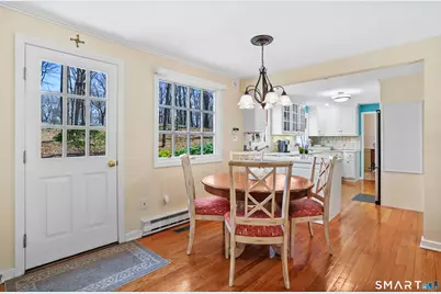12 Sunset Circle, Woodbridge, CT 06525 - Photo 6
