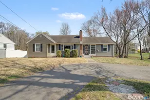 65 Jones Hill Rd, West Haven, CT 06516 - Photo 2