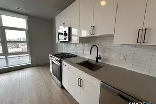 711 Summer St, Stamford, CT 06901 - Photo 1