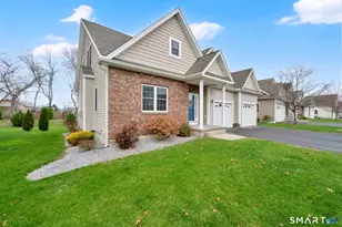 20 Windermere Village Rd, Ellington, CT 06029 - Photo 2