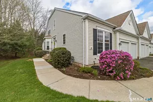20 Meadowview Ct, Canton, CT 06019 - Photo 2