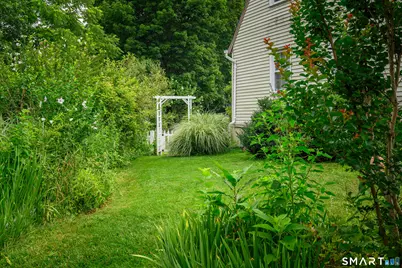 20 Wild Horse Road, Stamford, CT 06905 - Photo 6