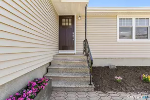 195 Post Oak Rd, Stratford, CT 06614 - Photo 2