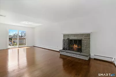 195 Post Oak Road, Stratford, CT 06614 - Photo 4