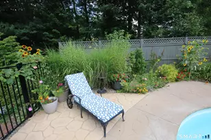 5 Hearthstone Dr, Bethel, CT 06801 - Photo 8