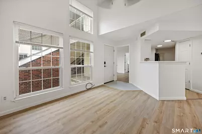 299 Carriage Crossing Lane #299, Middletown, CT 06457 - Photo 4