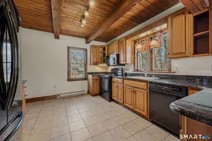 6 Cheryl Ct, East Lyme, CT 06357 - Photo 8