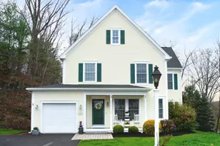 15 Rockledge Ln, Canton, CT 06019 - Photo 2