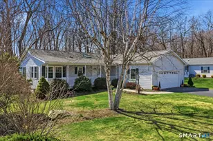 25 Heather Brook Rd, Montville, CT 06382 - Photo 4