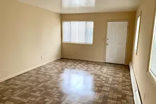 1380 Kossuth St, Bridgeport, CT 06608 - Photo 2