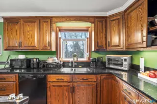 58 Viens St, Putnam, CT 06260 - Photo 24