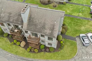 6 Walnut Ln, Brookfield, CT 06804 - Photo 6