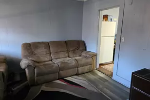 129 Woodstock Ave, Putnam, CT 06260 - Photo 8