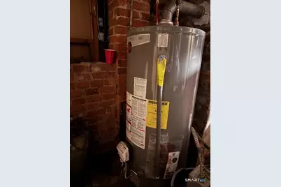 39 Noble Street, New Britain, CT 06051 - Photo 16