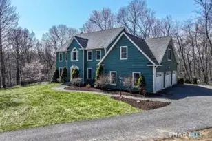 23 Sun Pond Ln, New Milford, CT 06776 - Photo 2