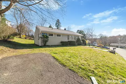 24 Orchard Heights, New Milford, CT 06776 - Photo 2