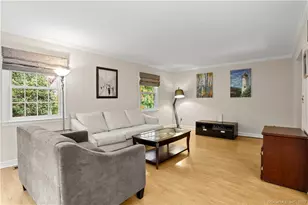 60 Greenwich Hills Dr, Greenwich, CT 06831 - Photo 12