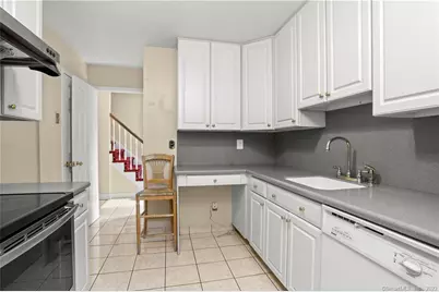 60 Greenwich Hills Drive #60, Greenwich, CT 06831 - Photo 6