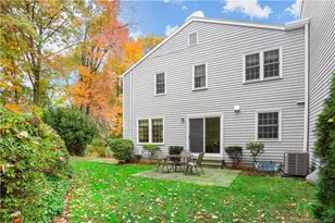 60 Greenwich Hills Dr, Greenwich, CT 06831 - Photo 30