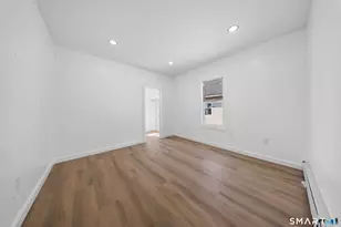 259 Laurel Ave, Bridgeport, CT 06605 - Photo 16