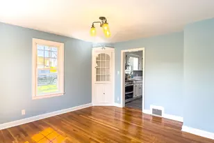 27 Glendale Dr, Waterbury, CT 06708 - Photo 12