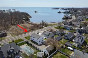 338 Shore Dr, Branford, CT 06405 - Photo 2