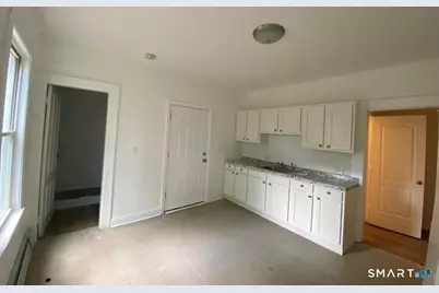 220 Maplewood Avenue #1, Bridgeport, CT 06605 - Photo 8