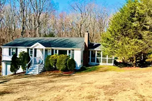 118 Berkshire Dr, Bristol, CT 06010 - Photo 2