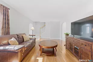 5 Arrowhead Rd, Trumbull, CT 06611 - Photo 4